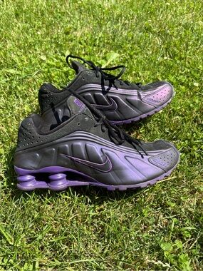 Nike Shox Metallic Purple 2010 Size 7.5 Women’s